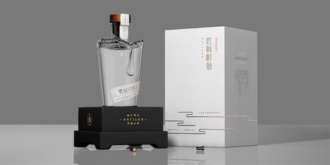 悟境創(chuàng)意丨匠心造物，酒韻天成——匠人酒業(yè)白酒包裝設(shè)計(jì)的哲學(xué)與美學(xué)